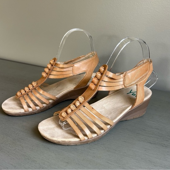 Yuu Handey Strappy Wedge Gladiator Tan Neutral Ankle Strap Sandals 7 Wide Boho - Picture 5 of 16